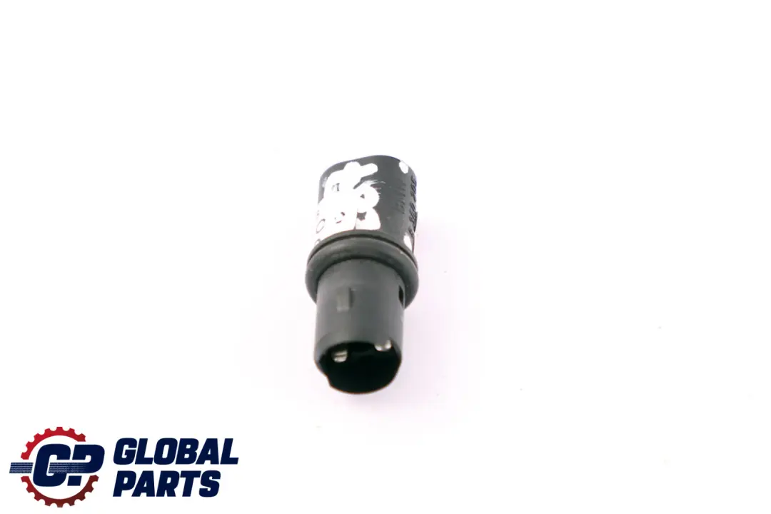 Gniazdo żarówki do BMW E81 E87 E90 MINI R50 o numerze 8360205 BMW E81 E87 E90 MINI R50 Gniazdo żarówki - SKU 8360205 - Numer Części 8360205