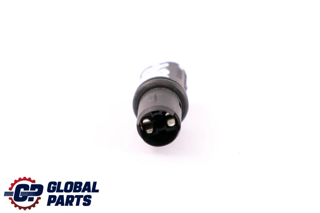 Gniazdo żarówki do BMW E81 E87 E90 MINI R50 o numerze 8360205 BMW E81 E87 E90 MINI R50 Gniazdo żarówki - SKU 8360205 - Numer Części 8360205