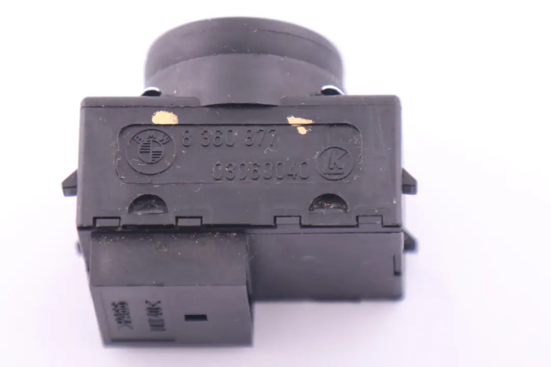 BMW E81 E87 E90 Przełącznik regulacji fotela prawy - SKU 8360877 - Numer Części 8360877