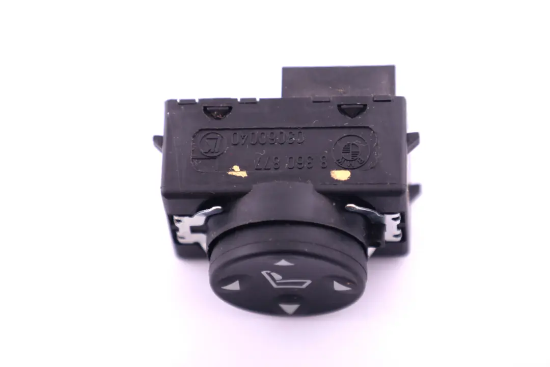 Unità Interruttore Supporto Lombare Sedile Destro per BMW E60 E63 E87 E90 con numero di parte 8360877 BMW E60 E63 E87 E90 Unità Interruttore Supporto Lombare Sedile Destro - SKU 8360877 - Numero di parte 8360877