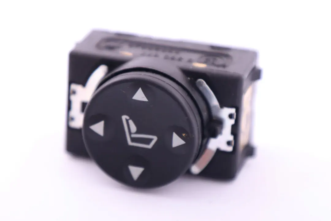 Unit Seat Right Lumbar Support Switch O/S BMW 1 3 5 6 Series E60 E63 E87 E90 - SKU 8360877 - Part number 8360877