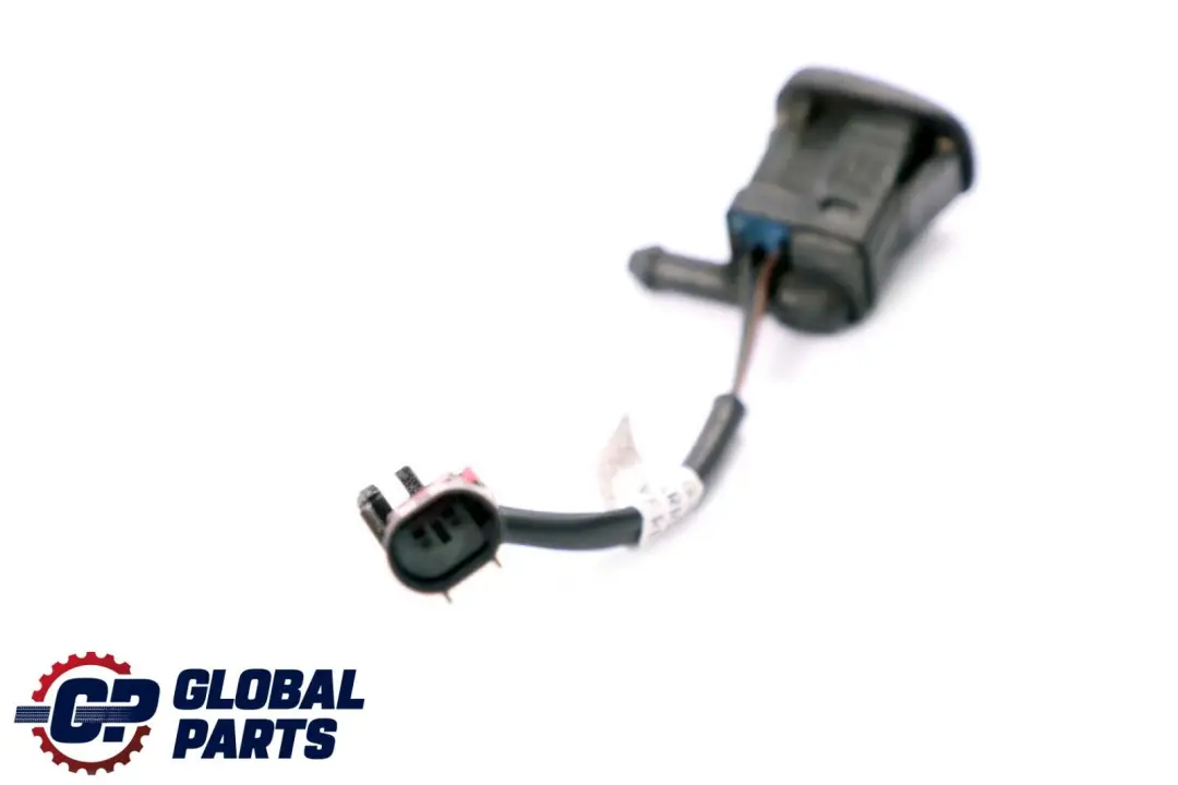 Windscreen Cleaning Heated Spray Nozzle to BMW 5 Series E39 with Part number 8361042 BMW 5 Series E39 Windscreen Cleaning Heated Spray Nozzle - SKU 8361042 - Part number 8361042