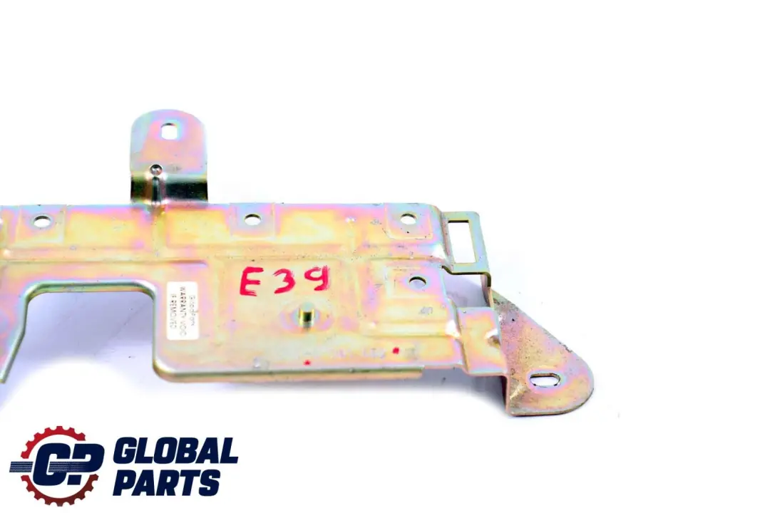 Grundträger Befestigungsteile CD-Wechsler für BMW 5 er E39 mit Teilenummer 8361452 BMW 5 er E39 Grundträger Befestigungsteile CD-Wechsler - SKU 8361452 - Teilenummer 8361452