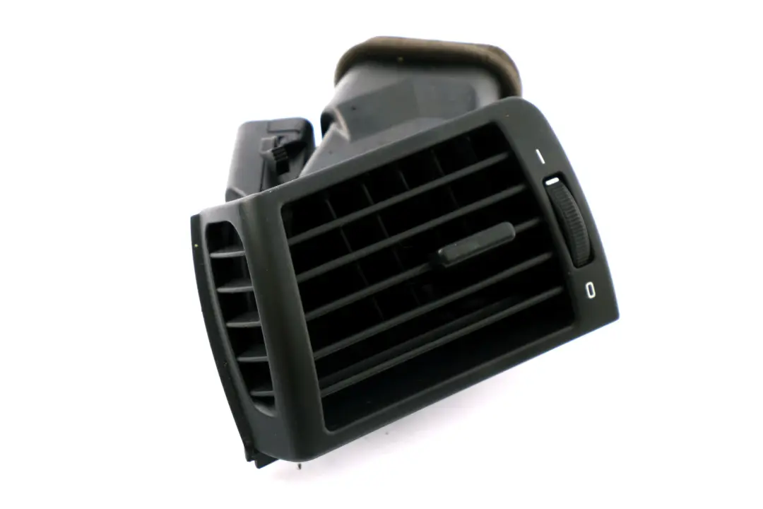 Luftführung Frischluftgrill links Schwarz 6422 für BMW 3 er E46 mit Teilenummer 8361897 BMW 3 er E46 Luftführung Frischluftgrill links Schwarz 6422 - SKU 8361897 - Teilenummer 8361897