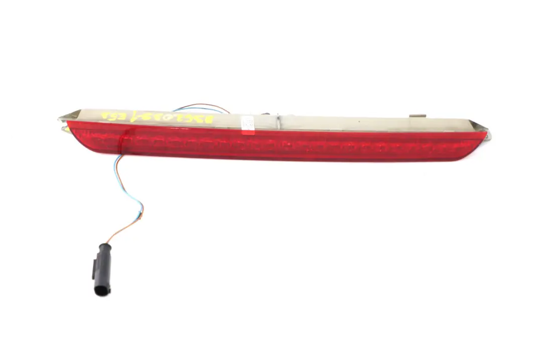 Feu de Frein Troisieme Rouge 6325 pour BMW X5 Serie E53 à propos du numéro de pièce 8362039 BMW X5 Serie E53 Feu de Frein Troisieme Rouge 6325 - SKU 8362039 - Numéro de pièce 8362039