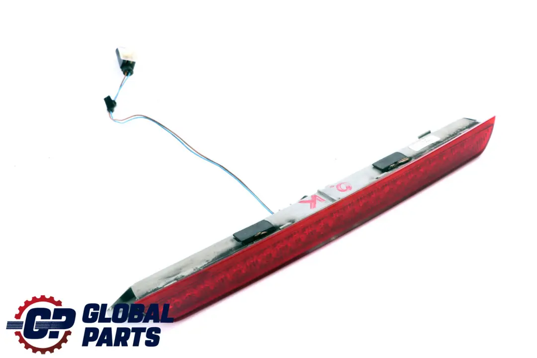 Reihe E53 Dritte Bremsleuchte rot 6325 für BMW X5 mit Teilenummer 8362039 BMW X5 Reihe E53 Dritte Bremsleuchte rot 6325 - SKU 8362039 - Teilenummer 8362039