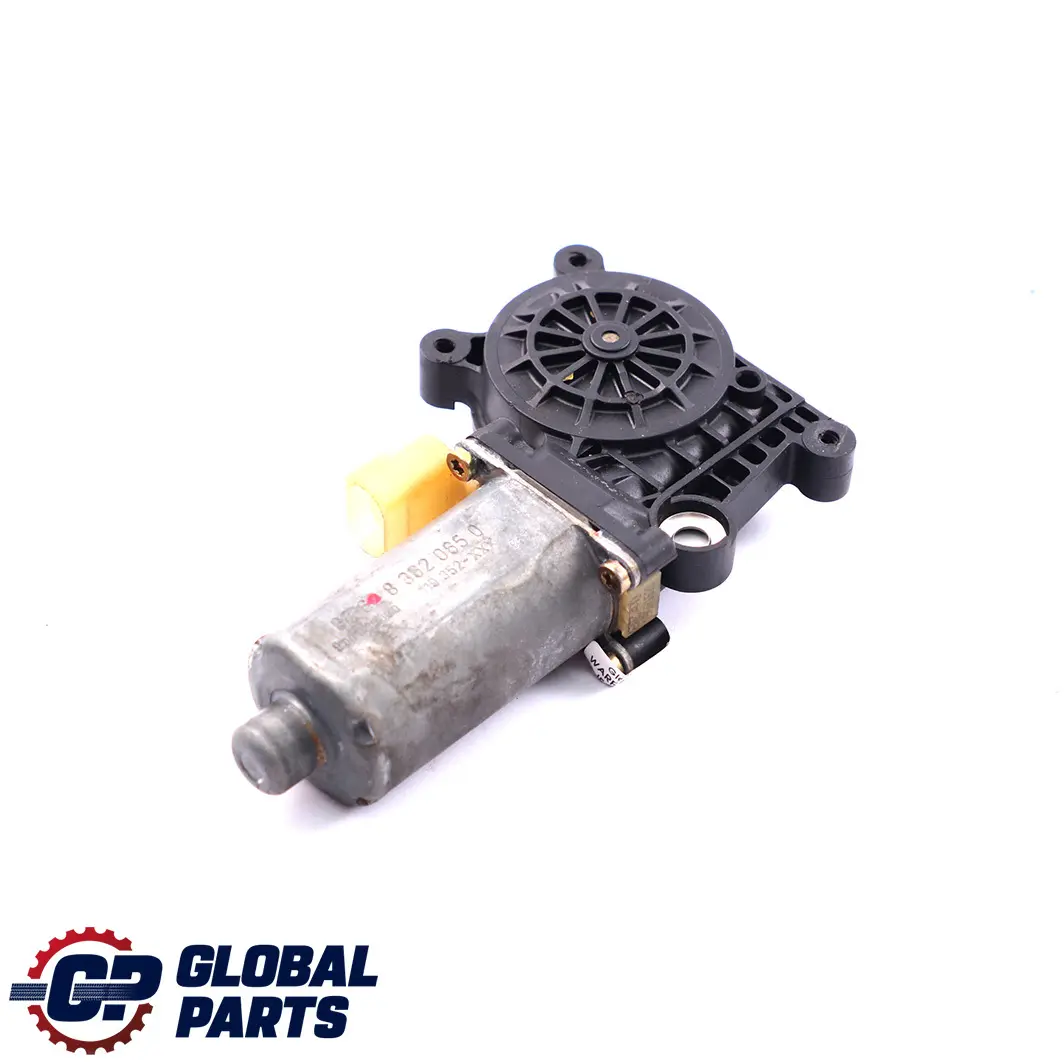  Motor elevalunas trasero puerta derechaBMW E46 - SKU 8362065 - Número de pieza 8362065