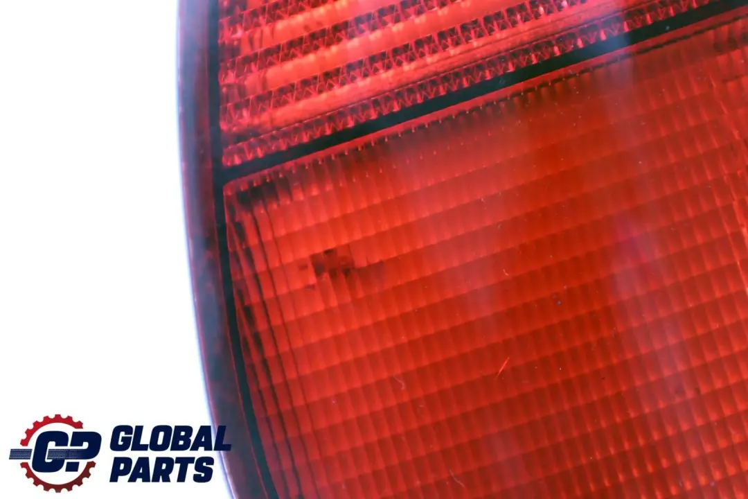 BMW 5 er E39 Heckleuchte Heckklappe Links - SKU 8363557 - Teilenummer 8363557