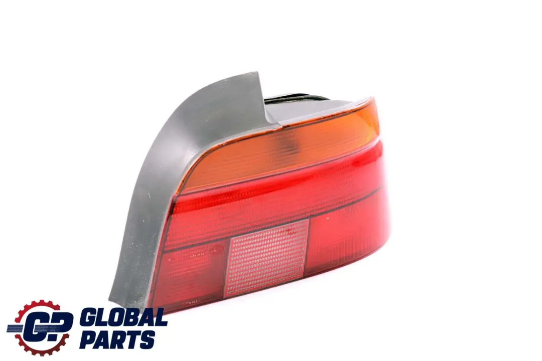 Luz Trasera Derecha para BMW E39 con número de pieza 8363558 BMW E39 Luz Trasera Derecha - SKU 8363558 - Número de pieza 8363558
