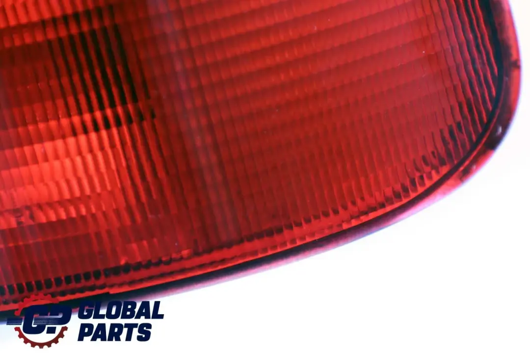 Luz Trasera Derecha para BMW E39 con número de pieza 8363558 BMW E39 Luz Trasera Derecha - SKU 8363558 - Número de pieza 8363558