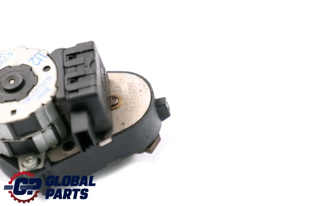 Actuator Air Recycling Flap to BMW 5 Series E39 with Part number 8363795 BMW 5 Series E39 Actuator Air Recycling Flap - SKU 8363795 - Part number 8363795