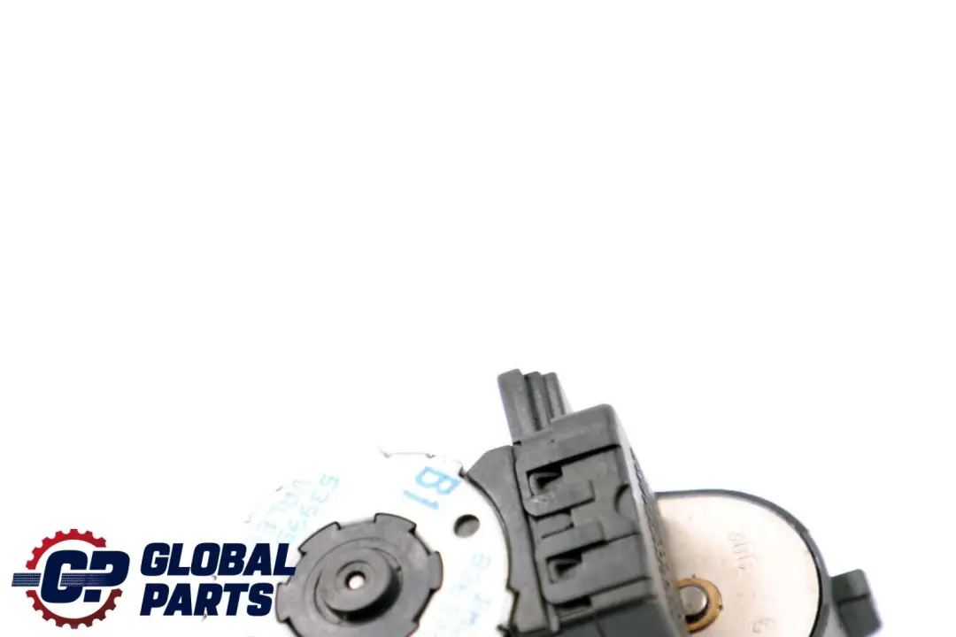 Actuator For Ventilation Flap to BMW 5 Series E39 with Part number 8363796 BMW 5 Series E39 Actuator For Ventilation Flap - SKU 8363796 - Part number 8363796