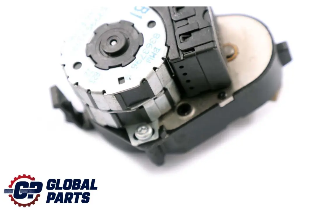 Stellantrieb Belüftungsklappe für BMW 5 er E39 mit Teilenummer 8363796 BMW 5 er E39 Stellantrieb Belüftungsklappe - SKU 8363796 - Teilenummer 8363796