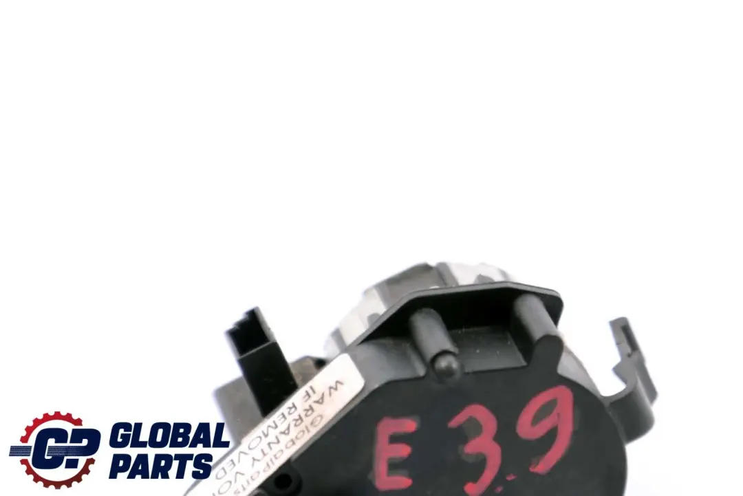BMW 5 Series E39 Actuator Foot Room Flaps - SKU 8363797 - Part number 8363797