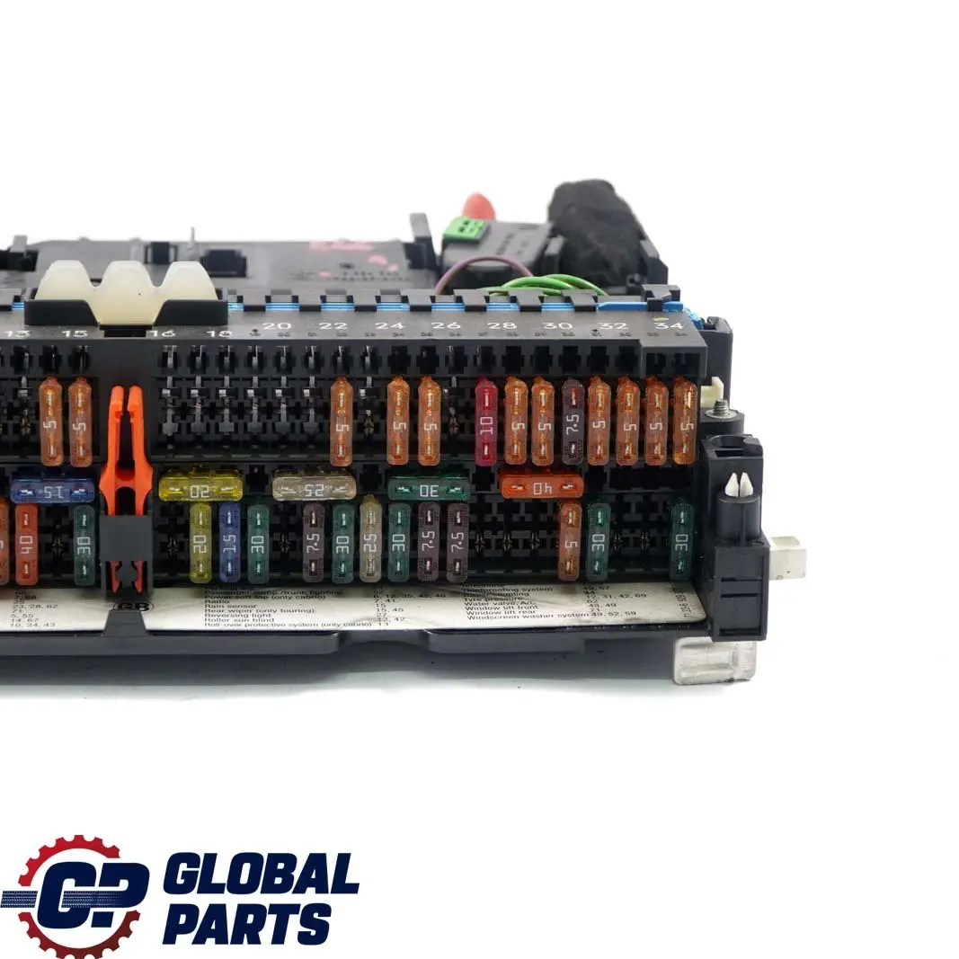 Armoire A Fusibles pour BMW X3 E46 E83 à propos du numéro de pièce 8364540 BMW X3 E46 E83 Armoire A Fusibles - SKU 8364540-1 - Numéro de pièce 8364540