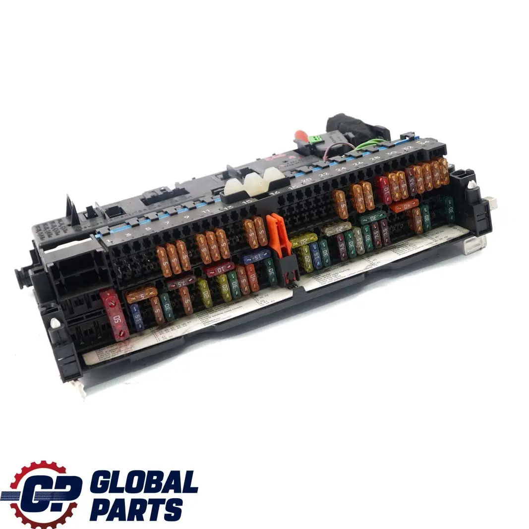 Sicherungsbox per BMW X3 E46 E83 con numero di parte 8364540 BMW X3 E46 E83 Sicherungsbox - SKU 8364540-1 - Numero di parte 8364540