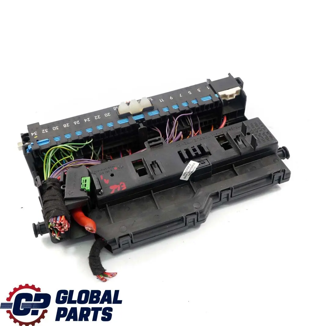 Sicherungsbox per BMW X3 E46 E83 con numero di parte 8364540 BMW X3 E46 E83 Sicherungsbox - SKU 8364540-1 - Numero di parte 8364540