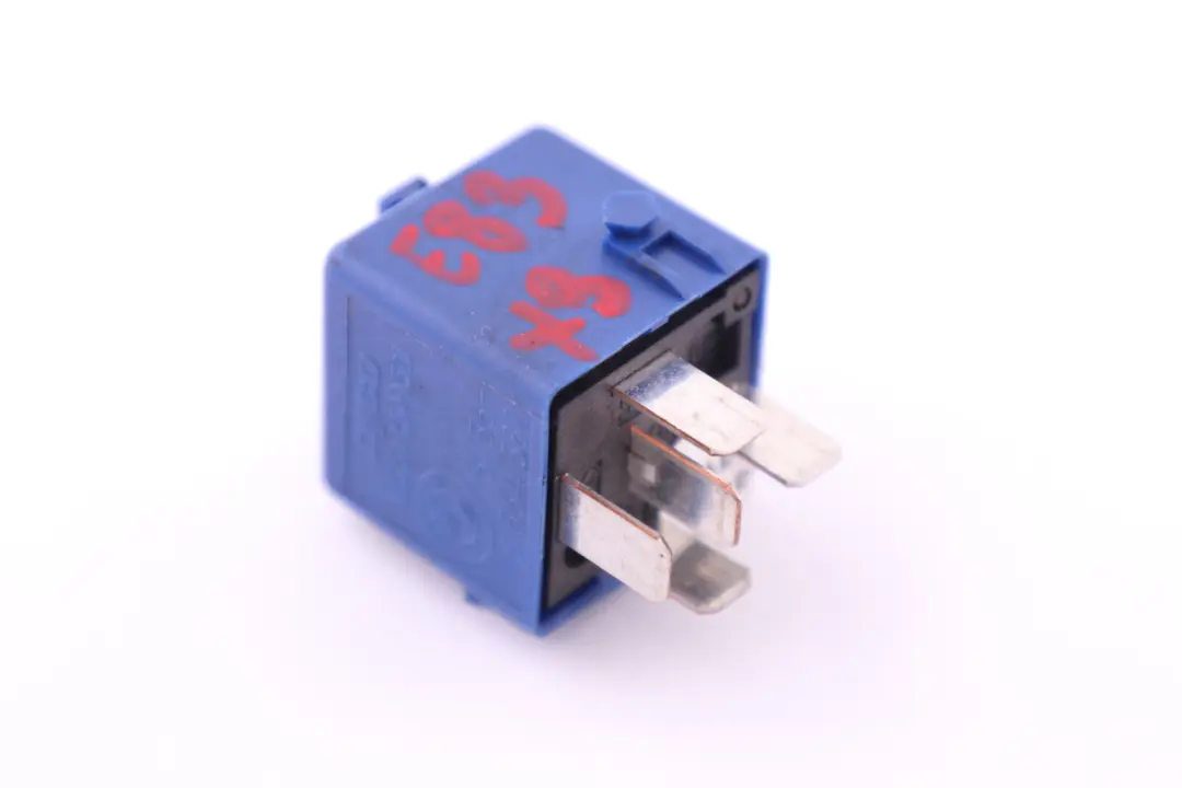 E45 E65 E83 E85 Relè Contatto Di Apertura Blu Navy Ultra per BMW X3 Z4 con numero di parte 8364582 BMW X3 Z4 E45 E65 E83 E85 Relè Contatto Di Apertura Blu Navy Ultra - SKU 8364582 - Numero di parte 8364582