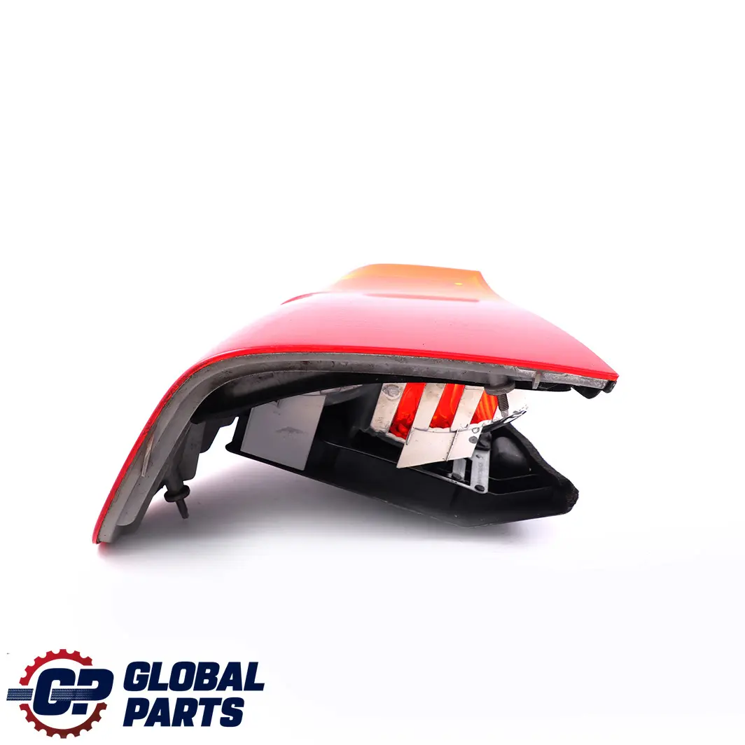 Luce Posteriore Fanale Pannello Laterale SX Bianco per BMW E46 Berlina con numero di parte 8364921 BMW E46 Berlina Luce Posteriore Fanale Pannello Laterale SX Bianco - SKU 8364921 - Numero di parte 8364921