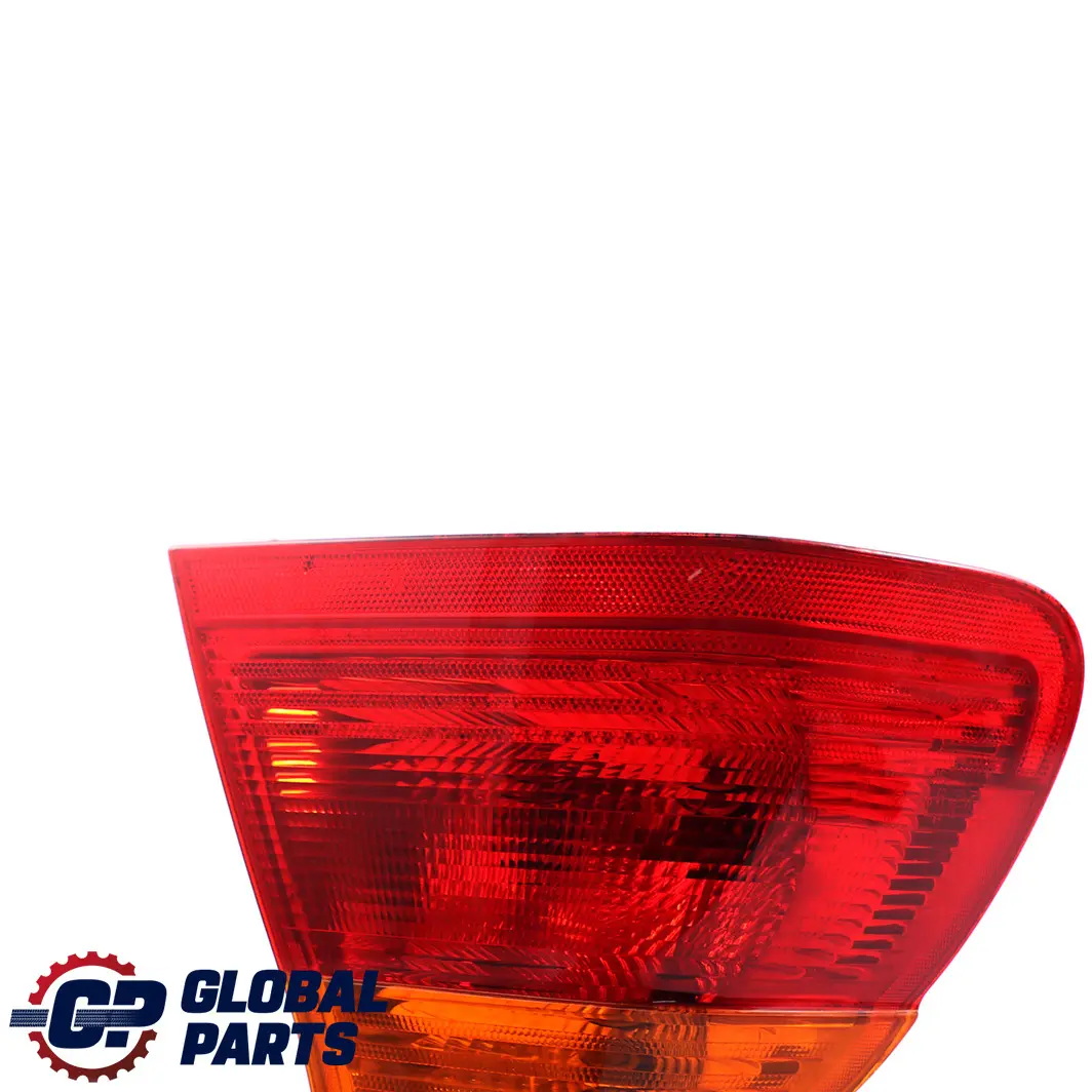 Light In The Side Panel White Left N/S to BMW 3 Series E46 Saloon Rear with Part number 8364921 BMW 3 Series E46 Saloon Rear Light In The Side Panel White Left N/S - SKU 8364921 - Part number 8364921