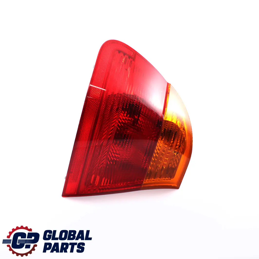 Berline Feu Arriere Panneau Laterale a Gauche Blanc pour BMW E46 à propos du numéro de pièce 8364921 BMW E46 Berline Feu Arriere Panneau Laterale a Gauche Blanc - SKU 8364921 - Numéro de pièce 8364921