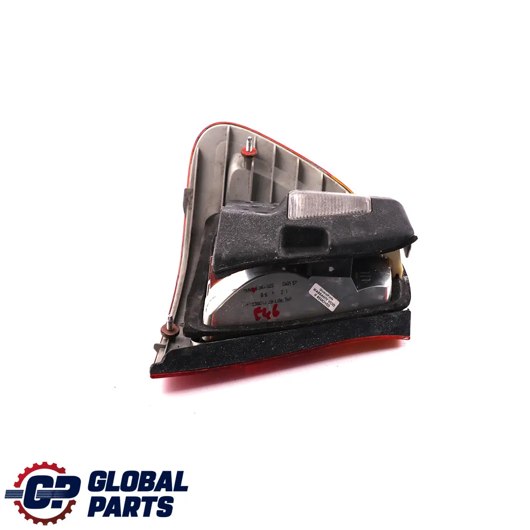Light In The Side Panel White Right O/S to BMW 3 Series E46 Saloon Rear with Part number 8364922 BMW 3 Series E46 Saloon Rear Light In The Side Panel White Right O/S - SKU 8364922 - Part number 8364922