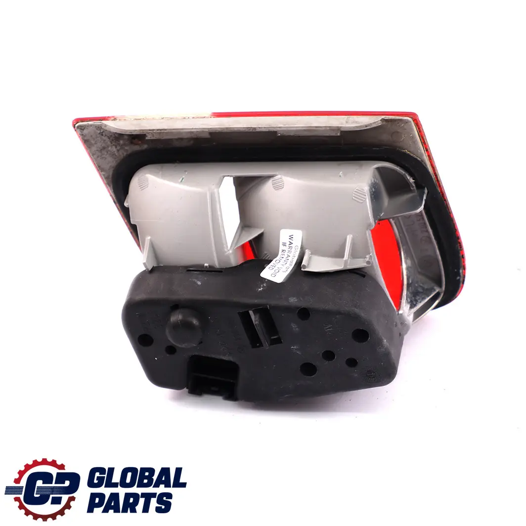 Luz Trasera Tapa Maletero Maletero Izquierda para BMW Serie 3 E46 Berlina con número de pieza 8364923 BMW Serie 3 E46 Berlina Luz Trasera Tapa Maletero Maletero Izquierda - SKU 8364923 - Número de pieza 8364923
