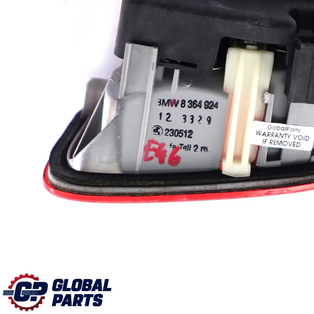 Fanale Posteriore Portellone Posteriore Destra per BMW E46 Berlina con numero di parte 8364924 BMW E46 Berlina Fanale Posteriore Portellone Posteriore Destra - SKU 8364924 - Numero di parte 8364924