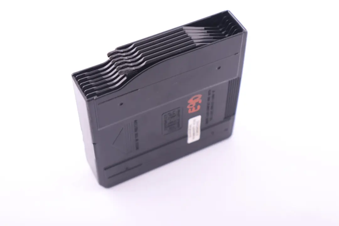 Disque Chargeur De CD Magazine Cassette pour BMW E46 E65 E81 E83 E87 E90 6 à propos du numéro de pièce 8364931 BMW E46 E65 E81 E83 E87 E90 6 Disque Chargeur De CD Magazine Cassette - SKU 8364931 - Numéro de pièce 8364931