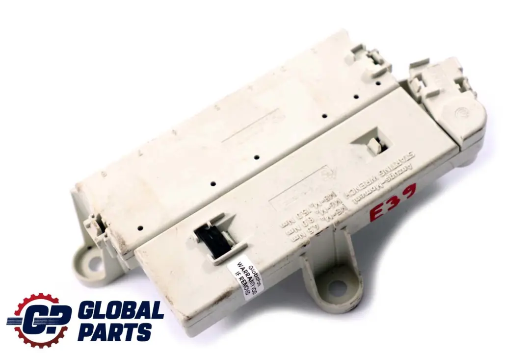 Sicherungsgehäuse Sicherungskasten für BMW 5 7 er E38 E39 mit Teilenummer 8365530 BMW 5 7 er E38 E39 Sicherungsgehäuse Sicherungskasten - SKU 8365530 - Teilenummer 8365530
