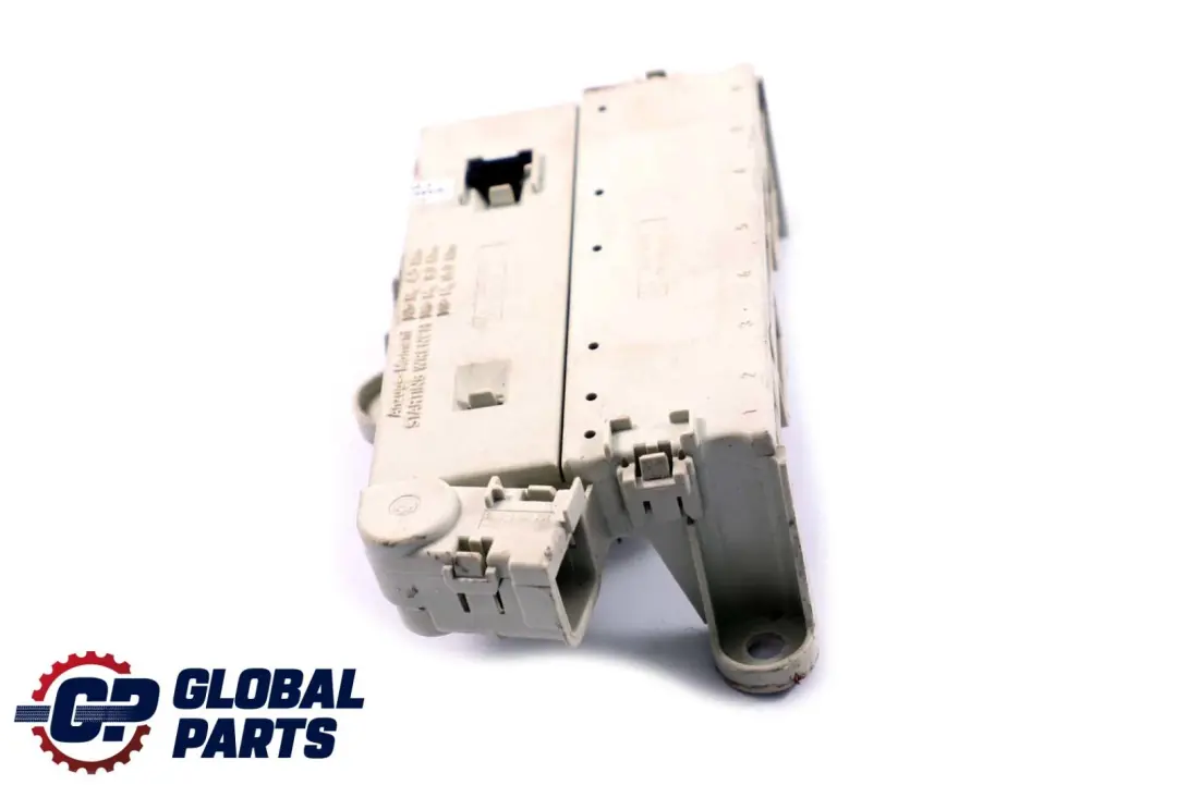 Sicherungsgehäuse Sicherungskasten für BMW 5 7 er E38 E39 mit Teilenummer 8365530 BMW 5 7 er E38 E39 Sicherungsgehäuse Sicherungskasten - SKU 8365530 - Teilenummer 8365530