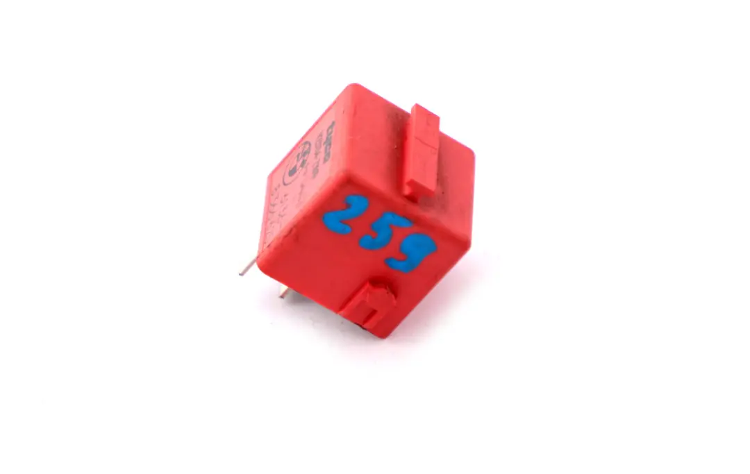 BMW 259 259R 259 R22 Connection Plug Relay Pink Tyco - SKU 8366625 - Part number 8366625