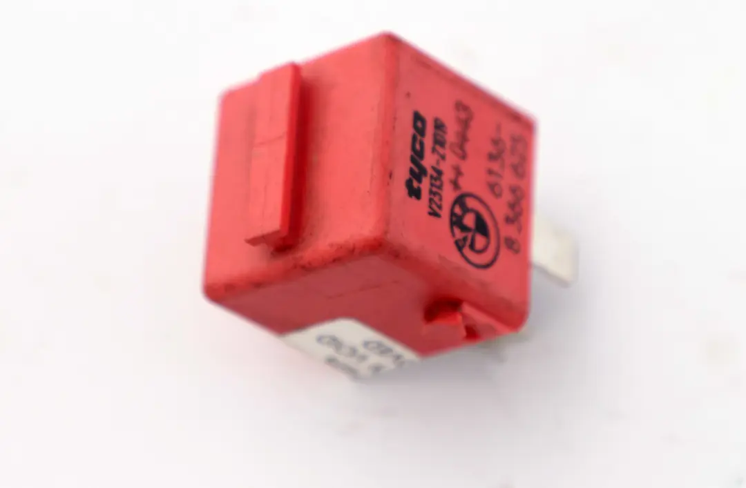 BMW 259 259R 259 R22 Connection Plug Relay Pink Tyco - SKU 8366625 - Part number 8366625