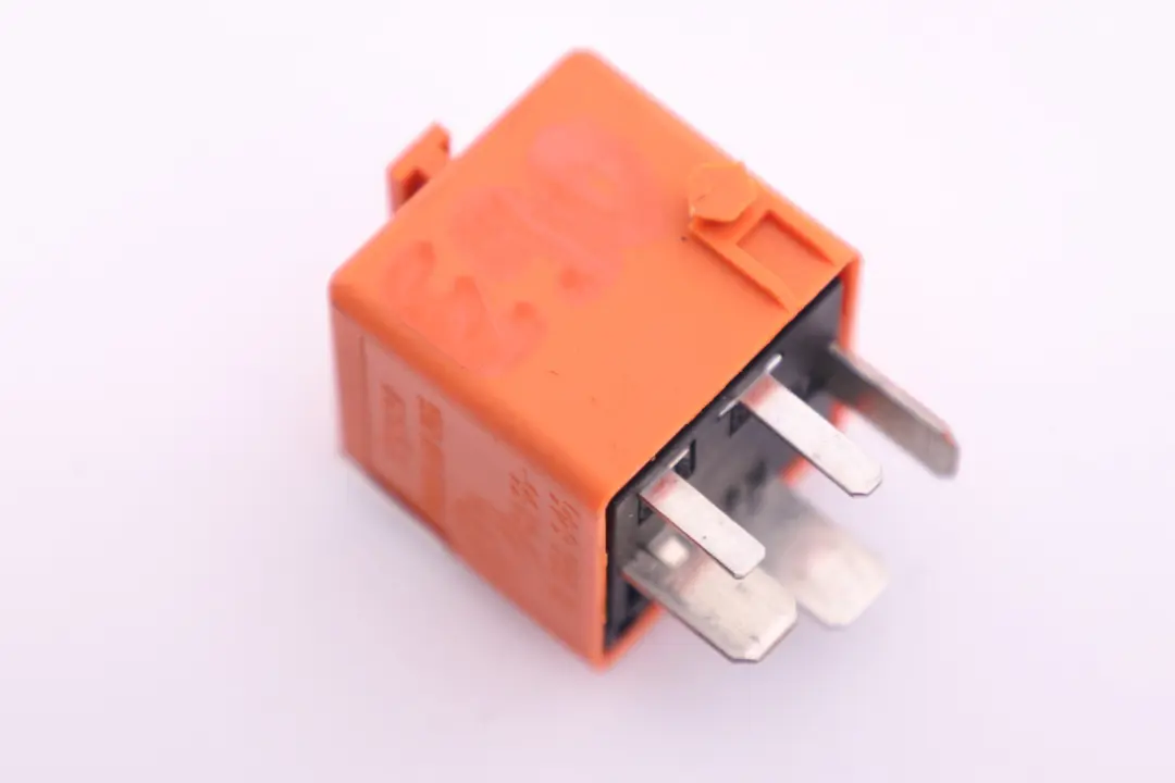 Make Contact Orange to BMW 3 5 6 Series E60 E63 R50 R52 Relay with Part number 8366646 BMW 3 5 6 Series E60 E63 R50 R52 Relay Make Contact Orange - SKU 8366646 - Part number 8366646