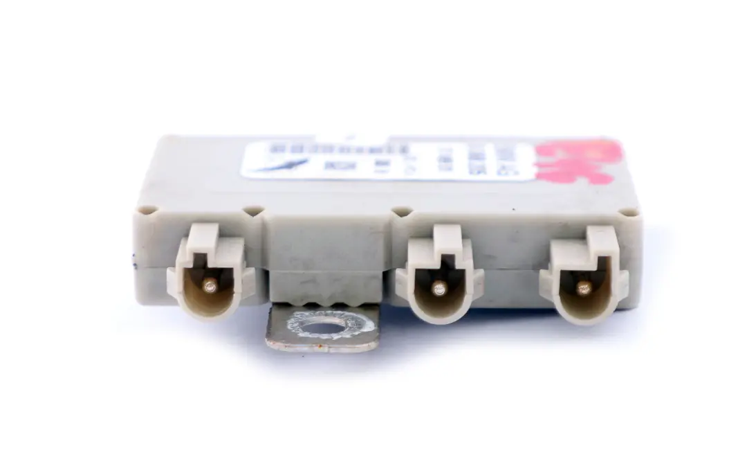 BMW 3 7 Reihe E46 E65 E66 E67 Antennenverstärker Sperrkreis 6524 - SKU 8368205 - Teilenummer 8380944