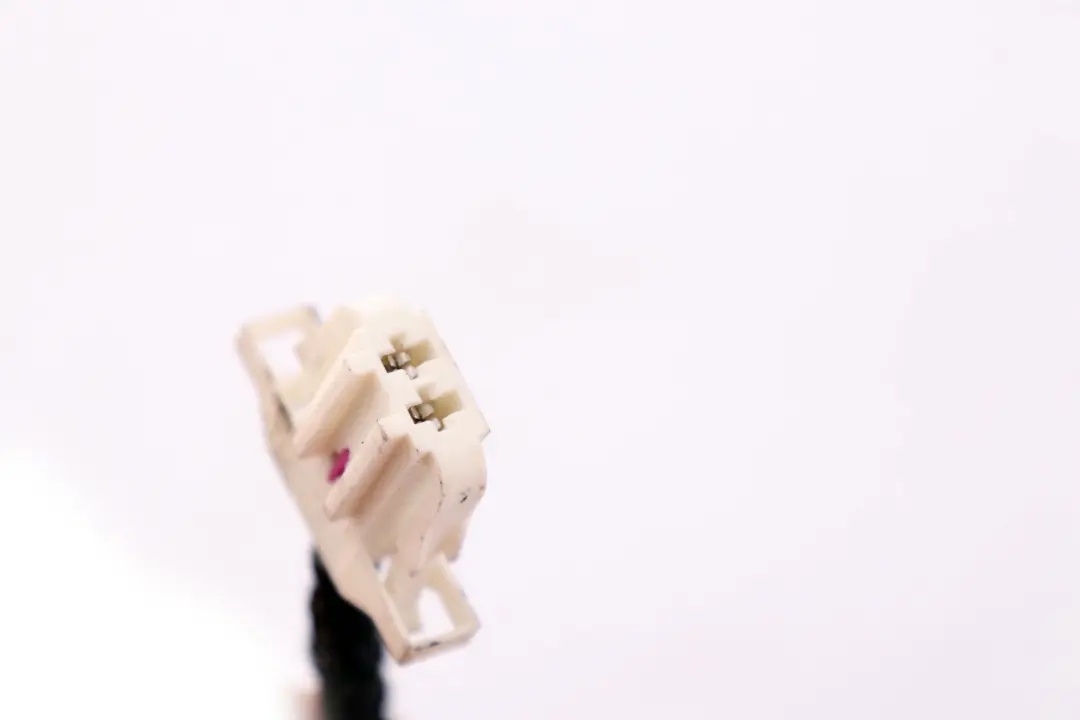 Altoparlante Tweeter Stereo Destra Portiera Anteriore per BMW E46 con numero di parte 8368232 BMW E46 Altoparlante Tweeter Stereo Destra Portiera Anteriore - SKU 8368232 - Numero di parte 8368232