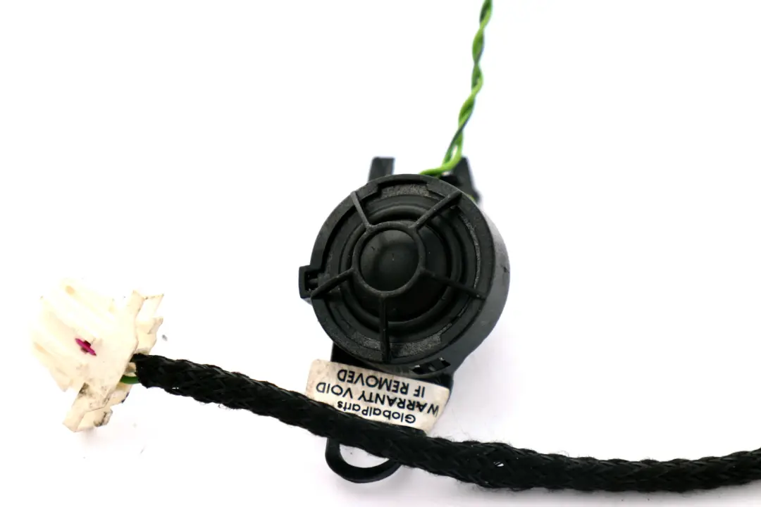 Stereo Loudspeaker Tweeter Derecho para BMW E46 con número de pieza 8368232 BMW E46 Stereo Loudspeaker Tweeter Derecho - SKU 8368232 - Número de pieza 8368232