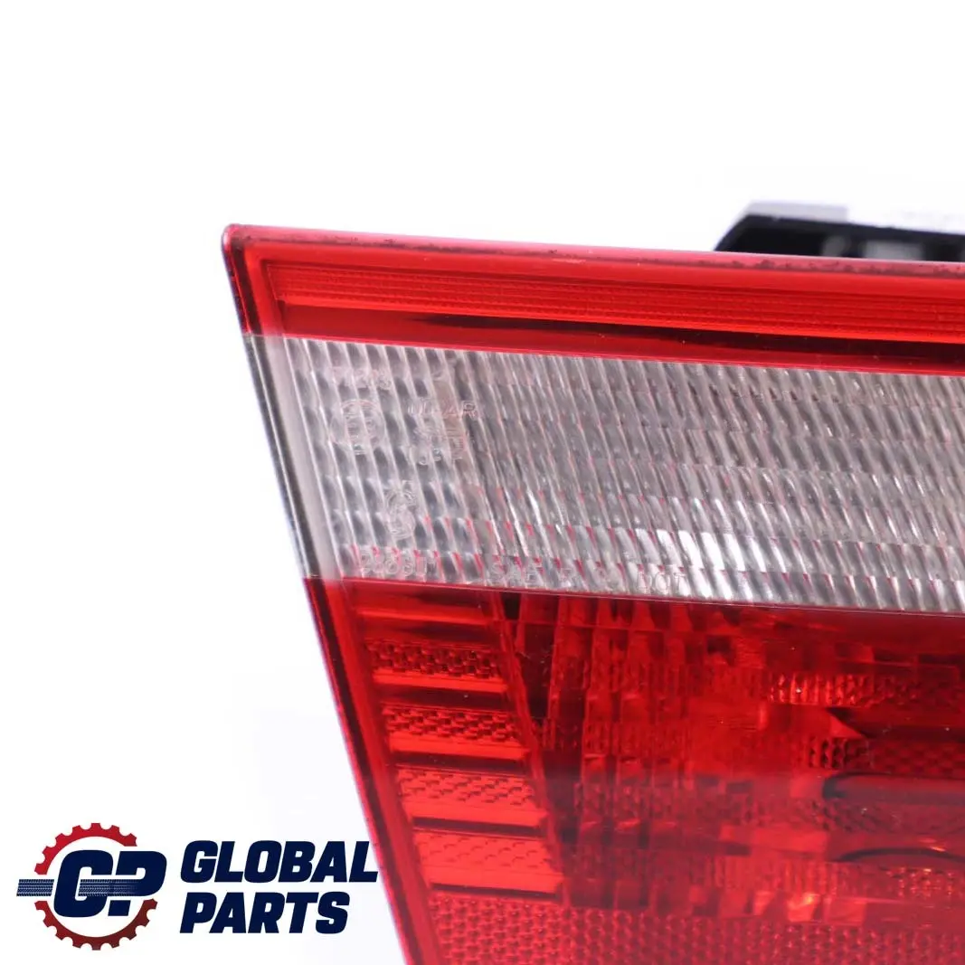Heckleuchte Heckklappe Links Hinten für BMW 4 er E46 Touring Kombi mit Teilenummer 8368759 BMW 4 er E46 Touring Kombi Heckleuchte Heckklappe Links Hinten - SKU 8368759 - Teilenummer 8368759