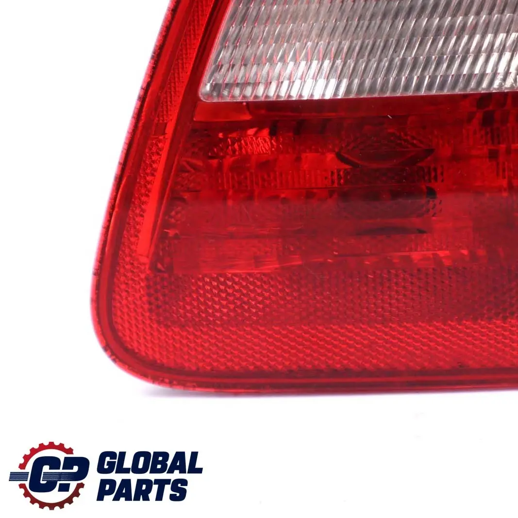 Luz Trasera Derecha Tapa Maletero Maletero Porton Trasero para BMW E46 Touring con número de pieza 8368760 BMW E46 Touring Luz Trasera Derecha Tapa Maletero Maletero Porton Trasero - SKU 8368760 - Número de pieza 8368760