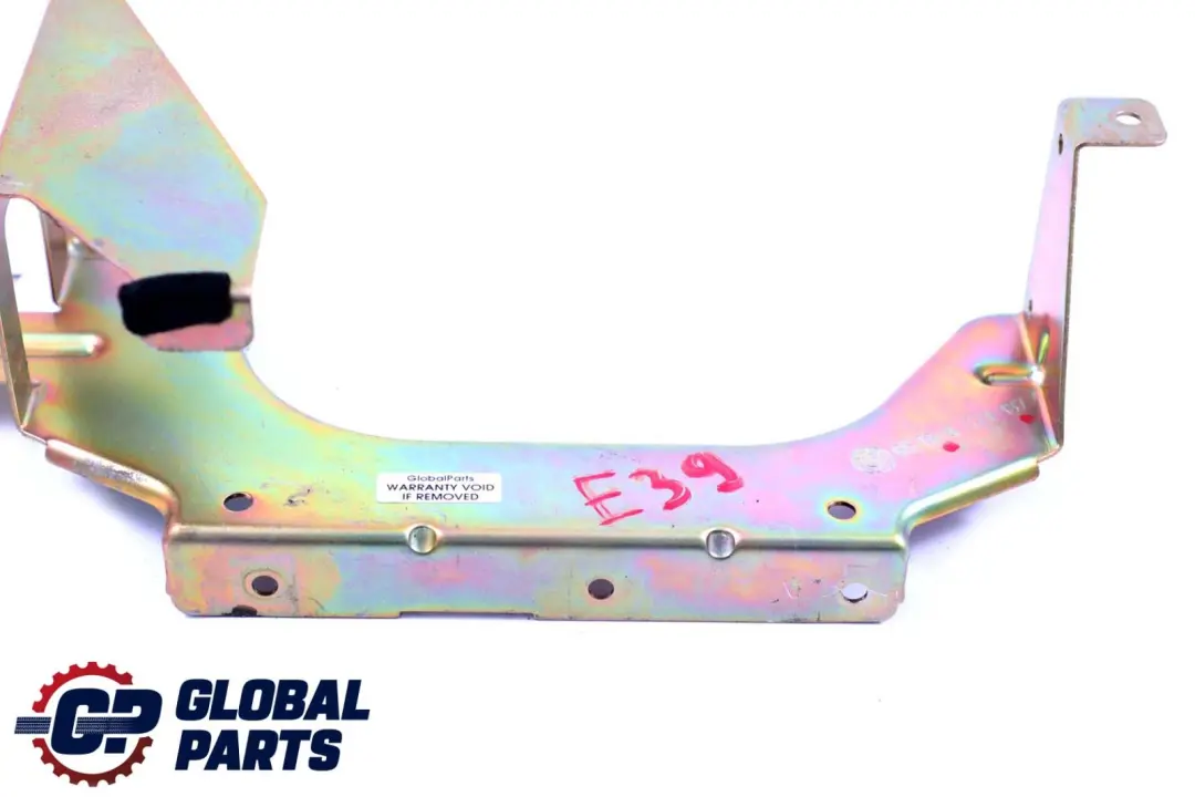Halter CD-Wechsler Montage für BMW 5 er E39 mit Teilenummer 8371137 BMW 5 er E39 Halter CD-Wechsler Montage - SKU 8371137 - Teilenummer 8371137