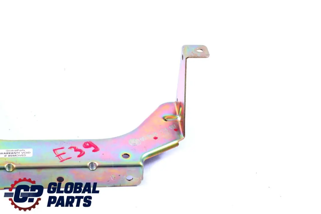 Halter CD-Wechsler Montage für BMW 5 er E39 mit Teilenummer 8371137 BMW 5 er E39 Halter CD-Wechsler Montage - SKU 8371137 - Teilenummer 8371137