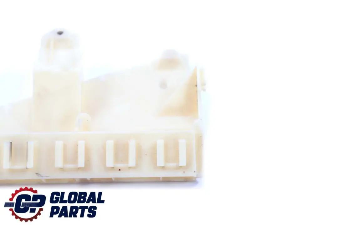 BMW 5 7 er E46 E38 E39 Sicherheitskasten Relaiskasten Sicherungen Relaishalter - SKU 8371884 - Teilenummer 8371884
