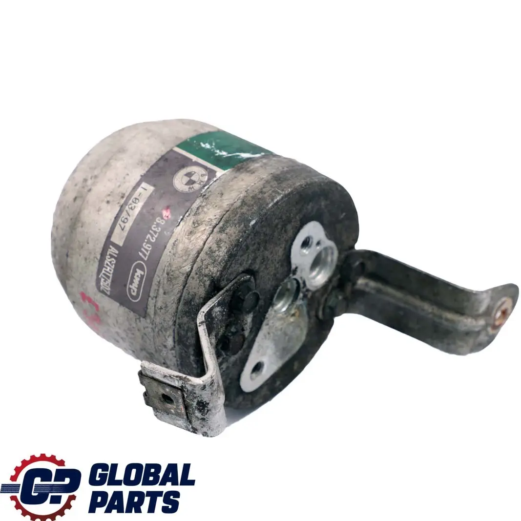 Climatisation Tubulure de Flasche Seche-linge pour BMW 3 Z3 Serie E36 à propos du numéro de pièce 8372977 BMW 3 Z3 Serie E36 Climatisation Tubulure de Flasche Seche-linge - SKU 8372977 - Numéro de pièce 8372977