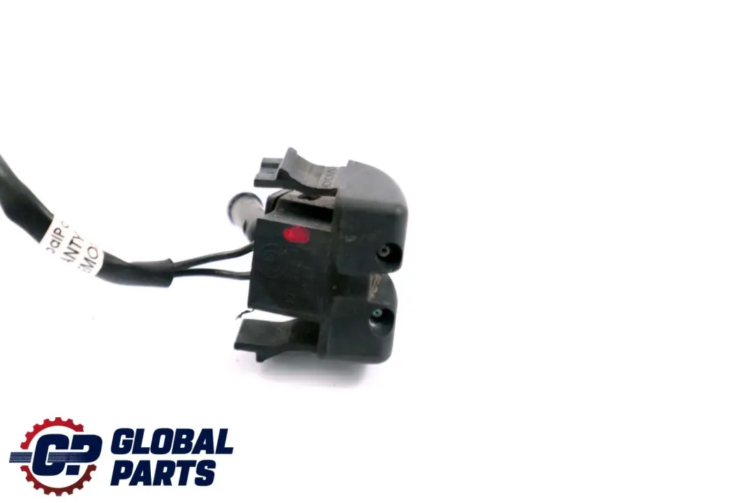 BMW 3 Series E46 Right O/S Windshield Washer Spray Nozzle Jet - SKU 8374366 - Part number 8374366