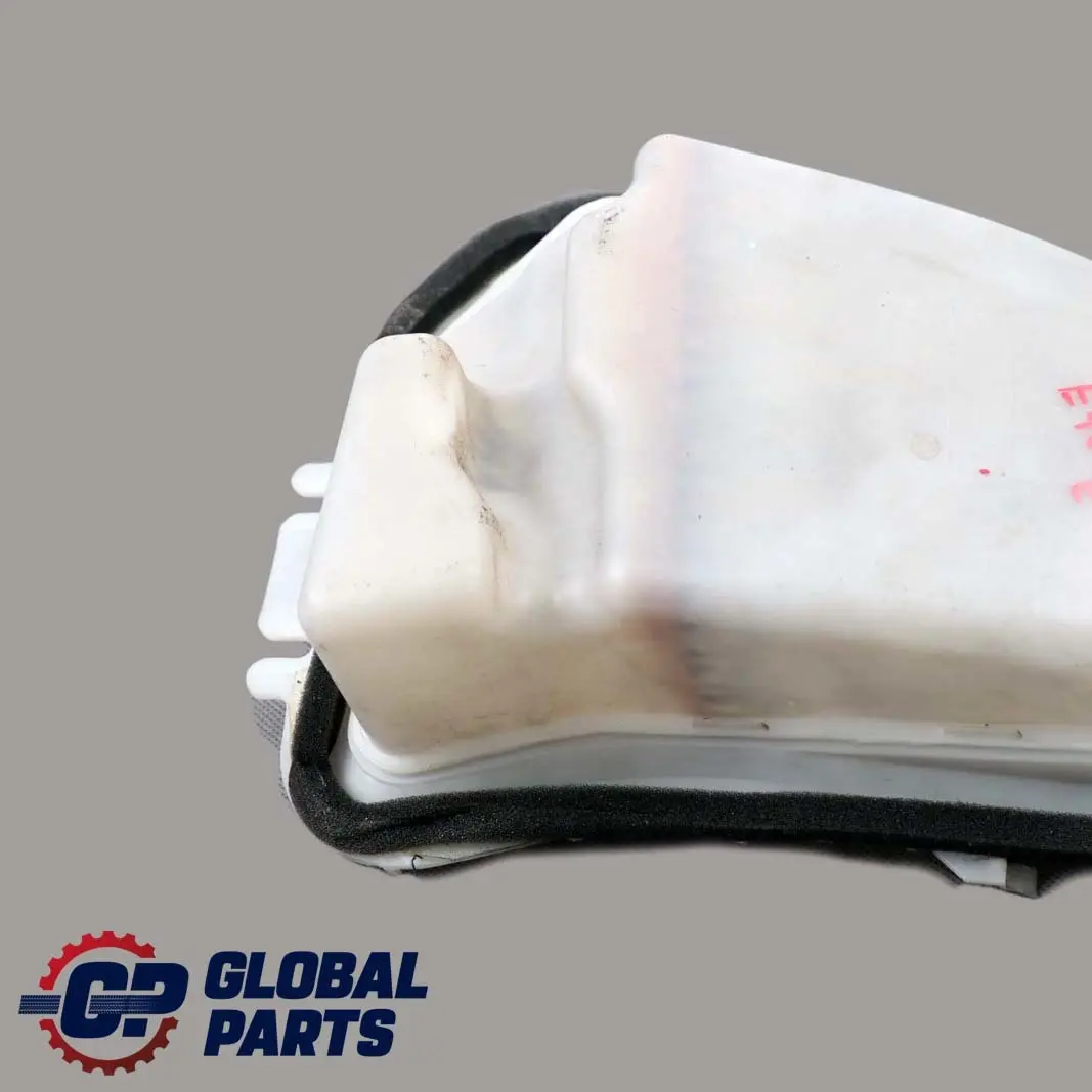 Contenitore Bottiglia Lavavetro per BMW E46 Berlina Touring con numero di parte 8374557 BMW E46 Berlina Touring Contenitore Bottiglia Lavavetro - SKU 8374557 - Numero di parte 8374557