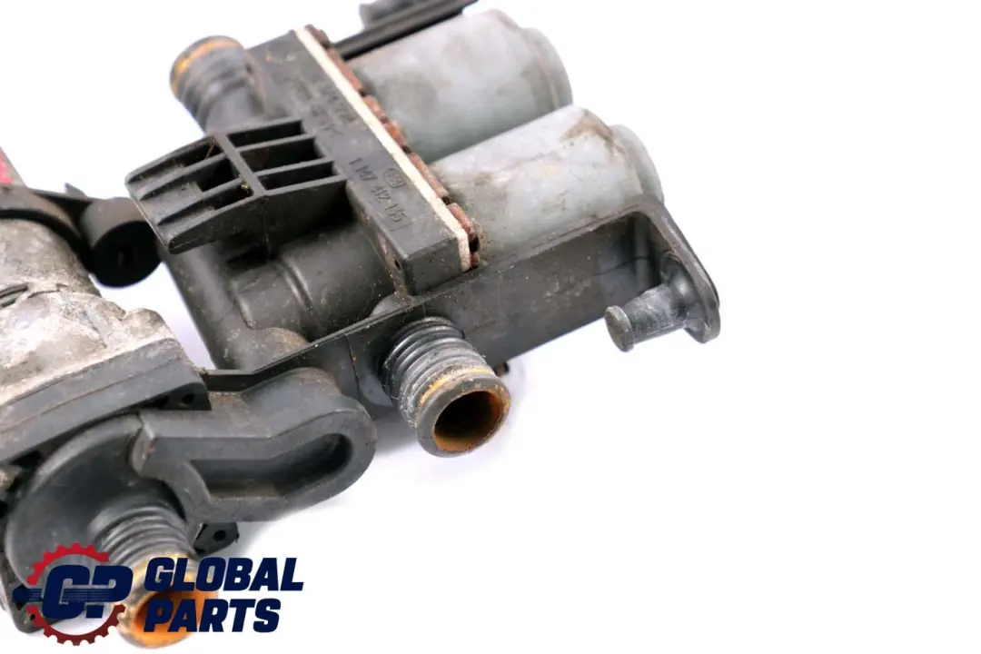 Wasserventil Zusatzwasserpumpe für BMW 5 7 er E38 E39 mit Teilenummer 8374994 BMW 5 7 er E38 E39 Wasserventil Zusatzwasserpumpe - SKU 8374994 - Teilenummer 8374994