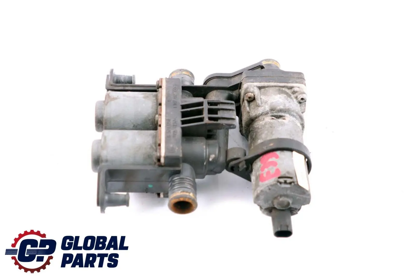 BMW 5 7 er E38 E39 Wasserventil Zusatzwasserpumpe 8374994