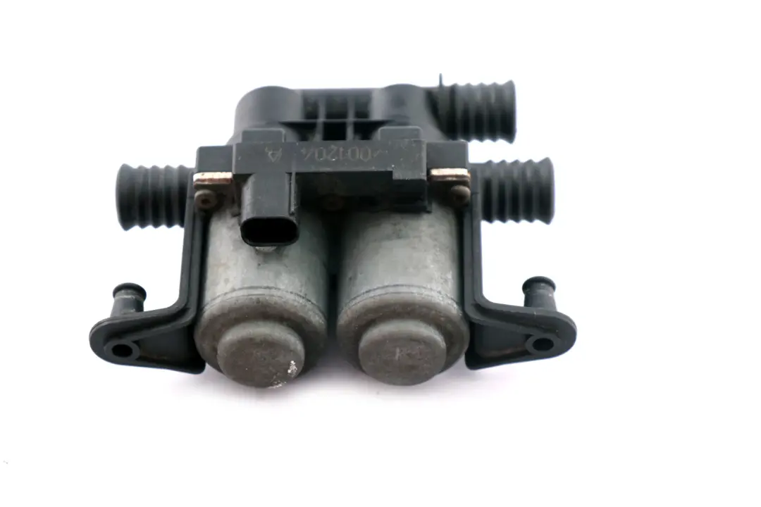 Water Heater Control Valve Unit to BMW E39 E38 X5 E53 with Part number 8374995 BMW E39 E38 X5 E53 Water Heater Control Valve Unit - SKU 8374995 - Part number 8374995