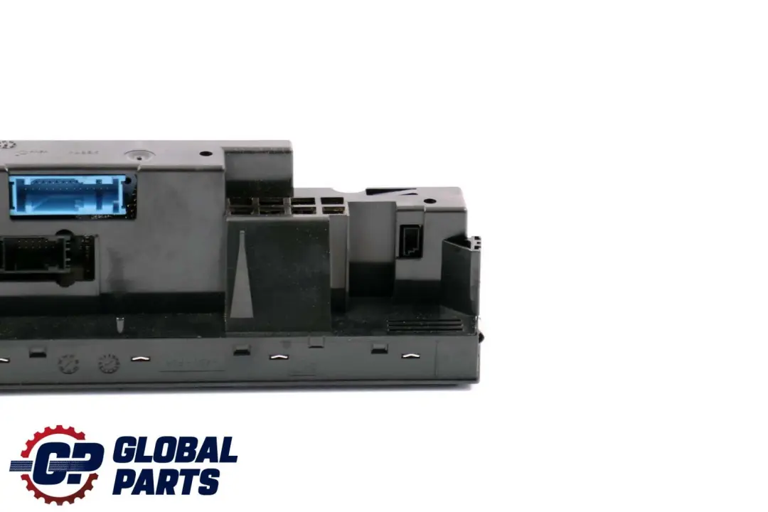 Control Unit Panel Automatic Air Conditioning A/C to BMW 5 Series E39 with Part number 8375453 BMW 5 Series E39 Control Unit Panel Automatic Air Conditioning A/C - SKU 8375453 - Part number 8375453