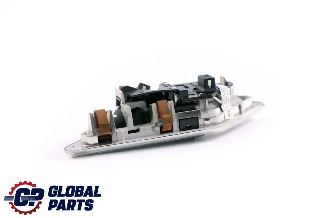 Lampada Lettura Interni Luci Posteriore Sinistra per BMW E46 con numero di parte 8375585 BMW E46 Lampada Lettura Interni Luci Posteriore Sinistra - SKU 8375585 - Numero di parte 8375585